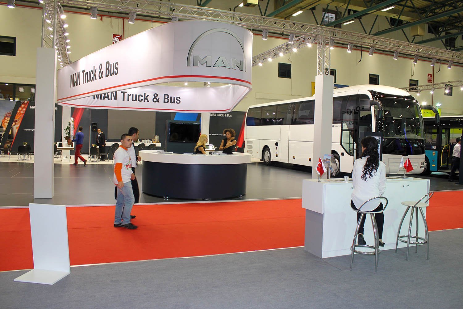 MAN otomotiv bespoke stand uygulaması